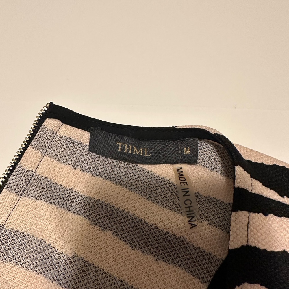 THLM Fit and Flair style Black and Cream Size Medium Dress. - Picture 4 of 7